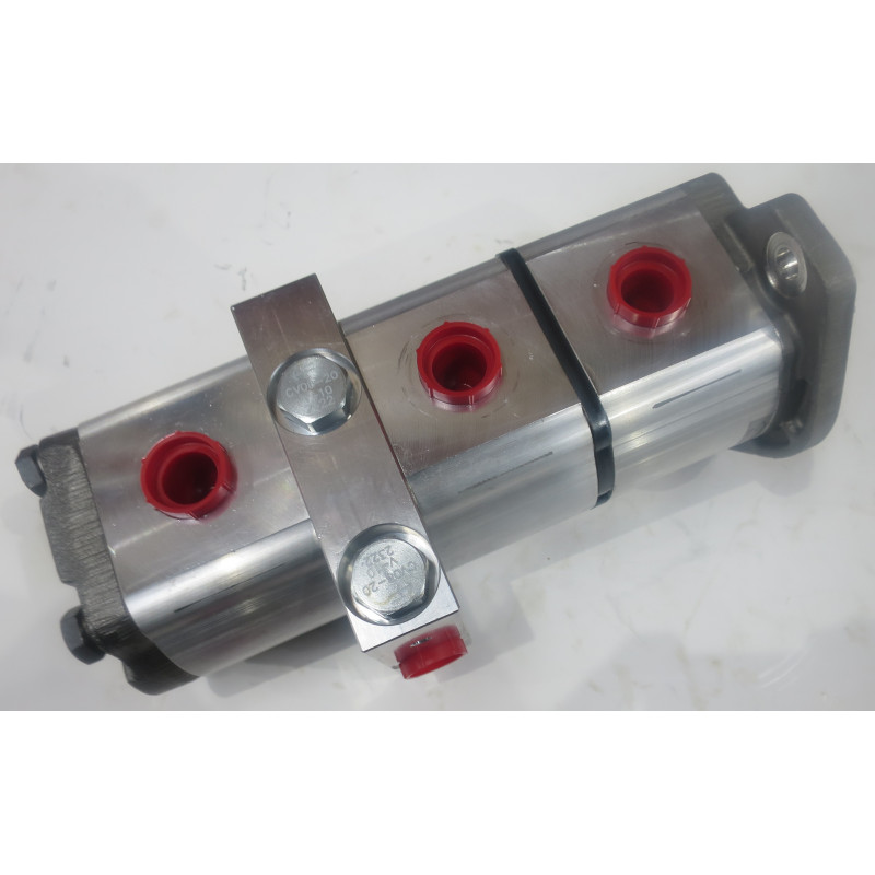 HYDRAULIC PUMP FOR BOBCAT X331 X334 6672074 6674941 WITH VALVE 267MM